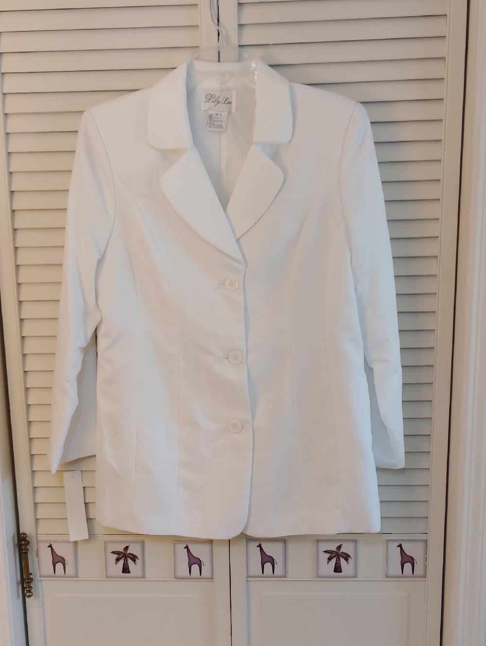Lily Lee Elegant White Women's Skirt Suit Set - Picture 3 of 9
